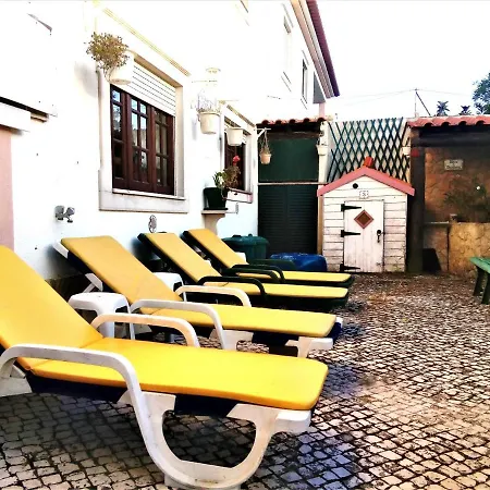 Vivienda En La Playa De Surfistas! Baleal-portugal - Hasta 11 Pax Chalet *