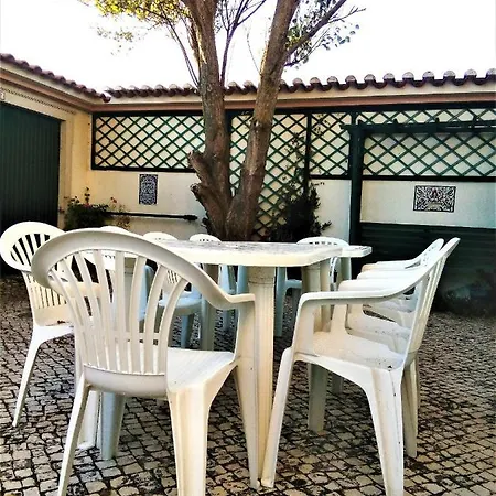 Vivienda En La Playa De Surfistas! Baleal-portugal - Hasta 11 Pax Chalet *